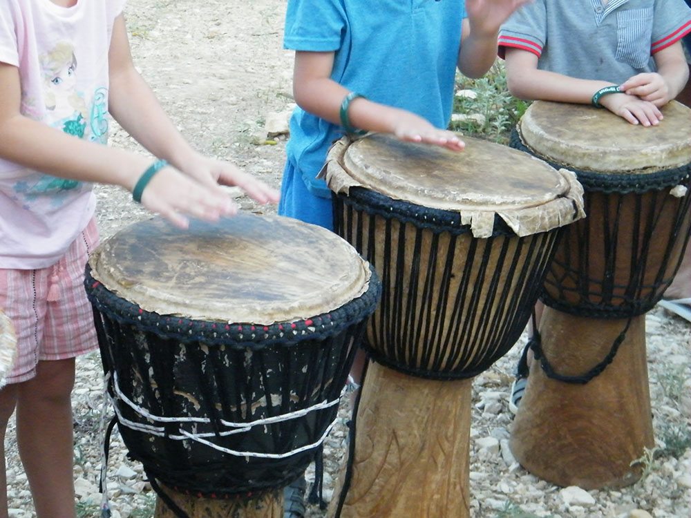 סדנת תופים במבצע חלבלוב שבעיינות תלם