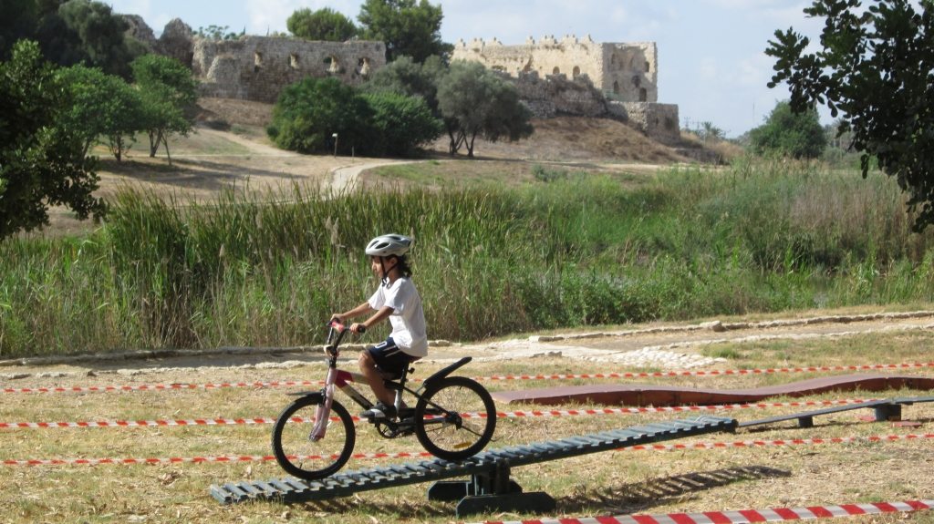 פעילות אופניים בגן לאומי ירקון - צילום טל כרמי