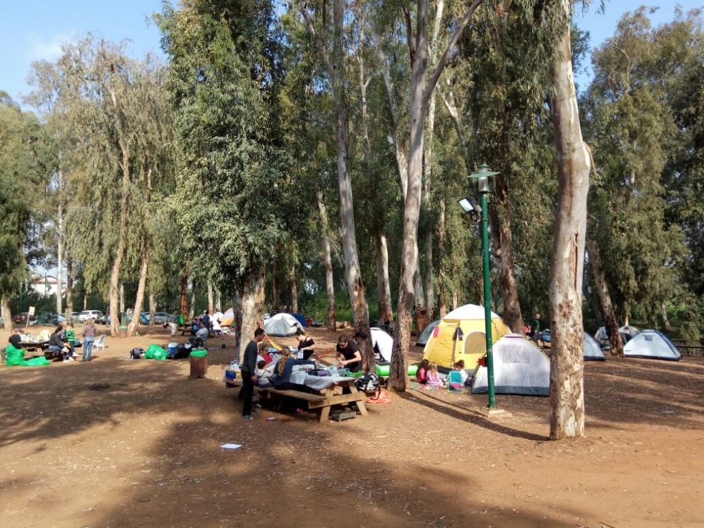 חניון לילה בגן לאומי ירקון