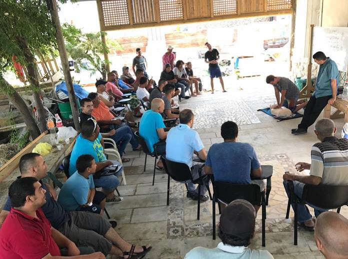 ג'סר אלזרקא מקיימת 2 – צילמה סאאידה עלי.png