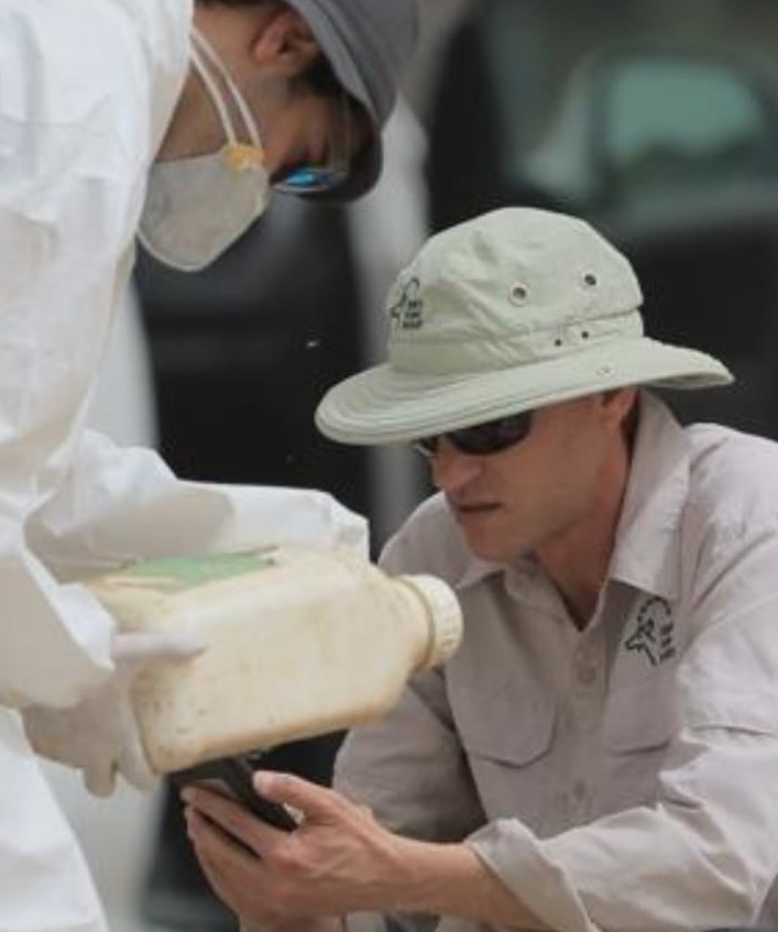 איסוף חומרי הדברה מחקלאים